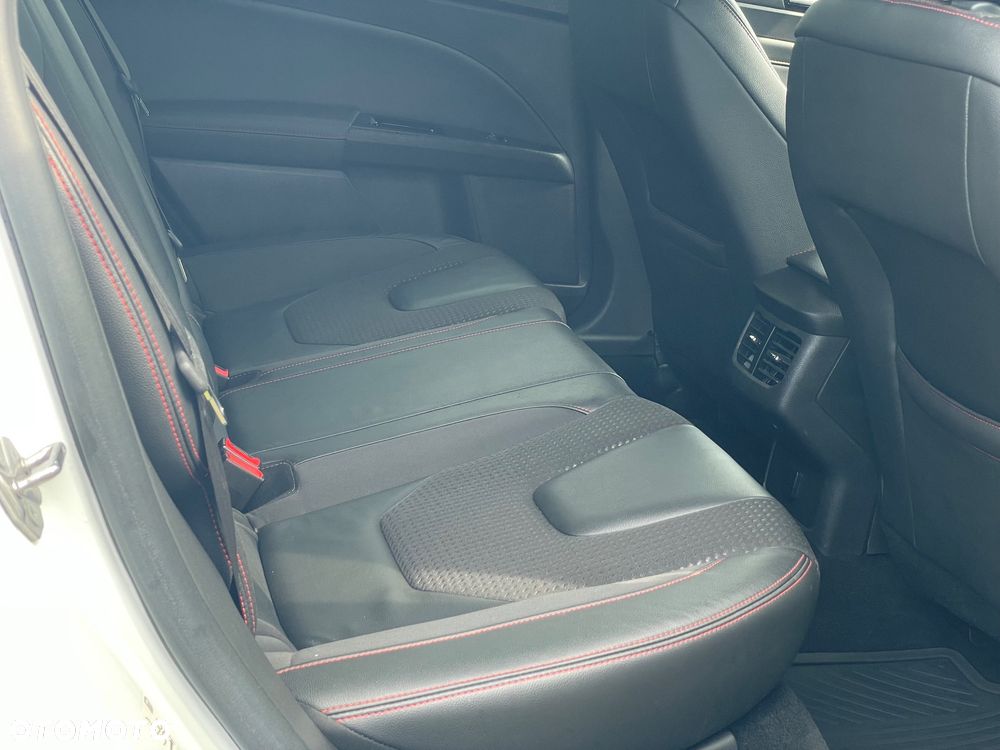 Ford Mondeo 2.0 EcoBlue Allrad ST-Line - 24