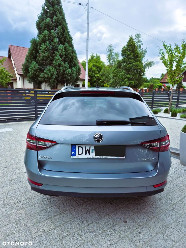 Skoda Superb 2.0 TDI Style DSG - 5