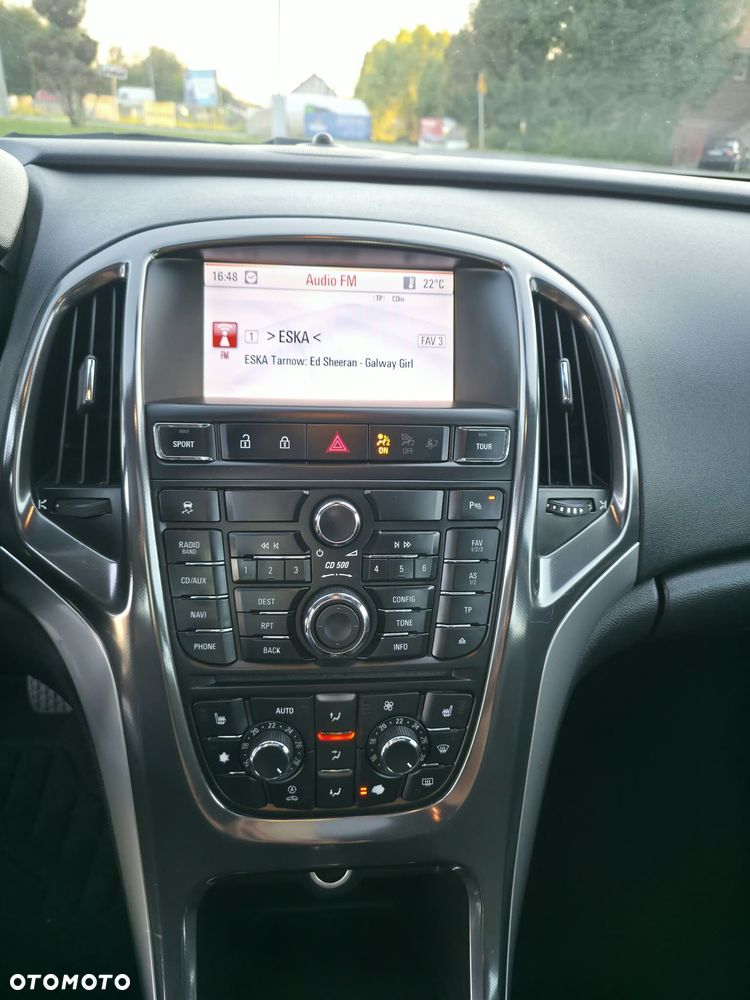 Opel Astra 1.6 Turbo Cosmo - 16