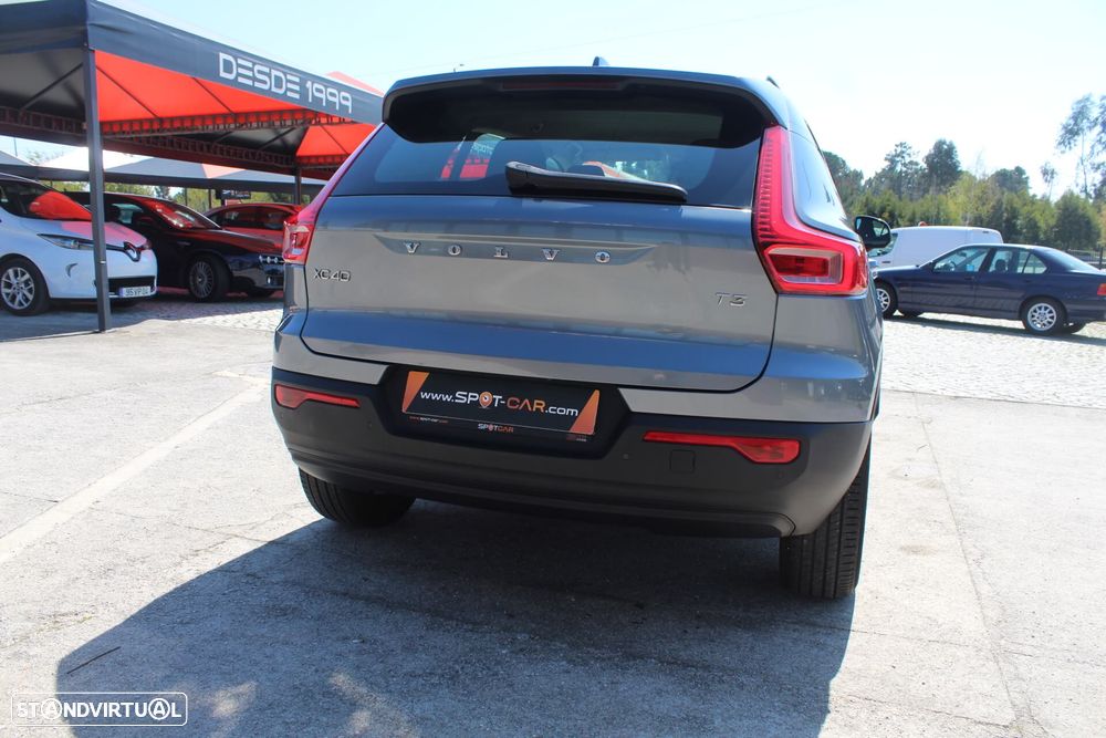 Volvo XC 40 1.5 T3 Momentum Tech Edition - 18
