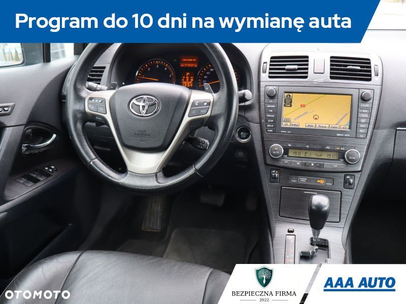 Toyota Avensis - 9