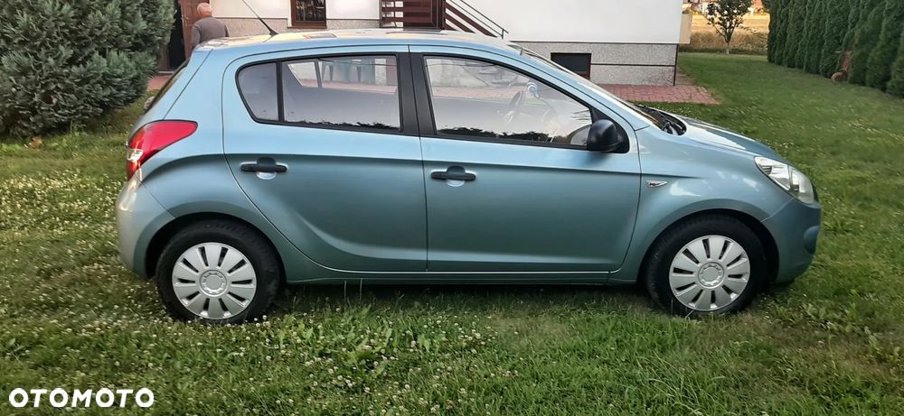 Hyundai i20 - 17