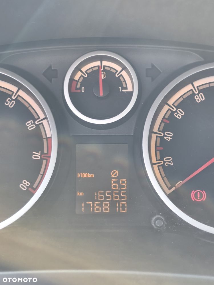 Opel Corsa - 7