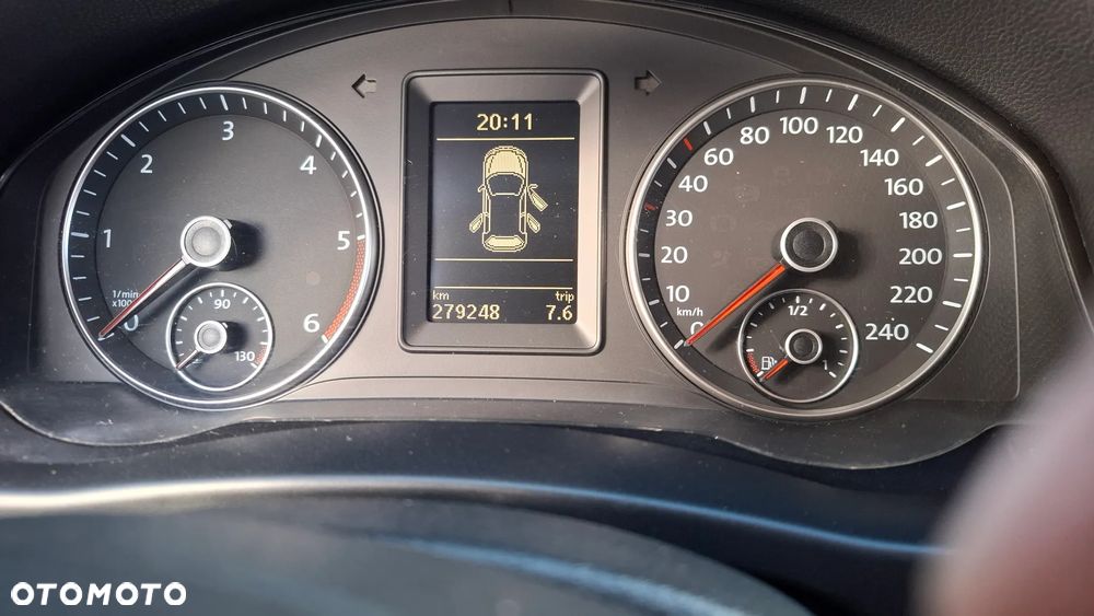 Volkswagen Golf 1.6 TDI BlueMot Comfortline DSG - 10