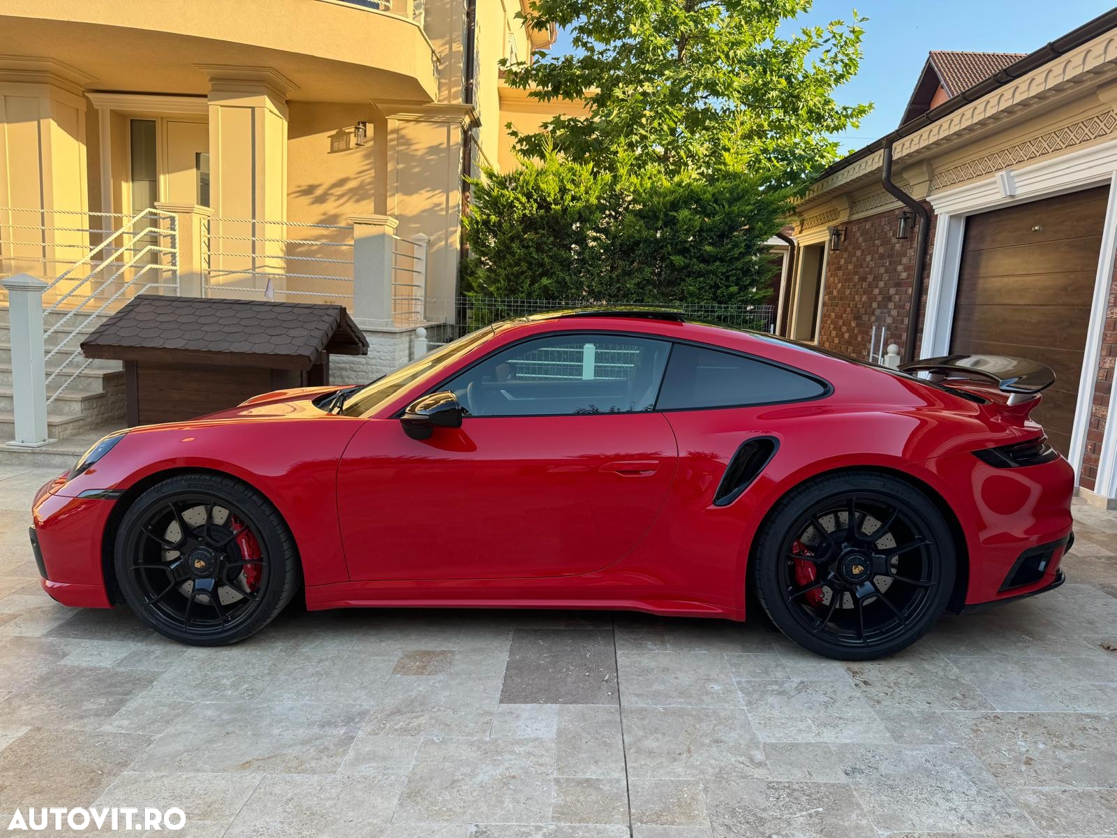 Porsche 911-TURBO-S - 9