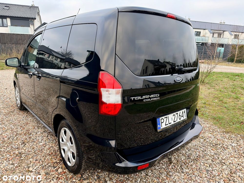 Ford Tourneo Courier 1.0 EcoBoost Titanium - 8