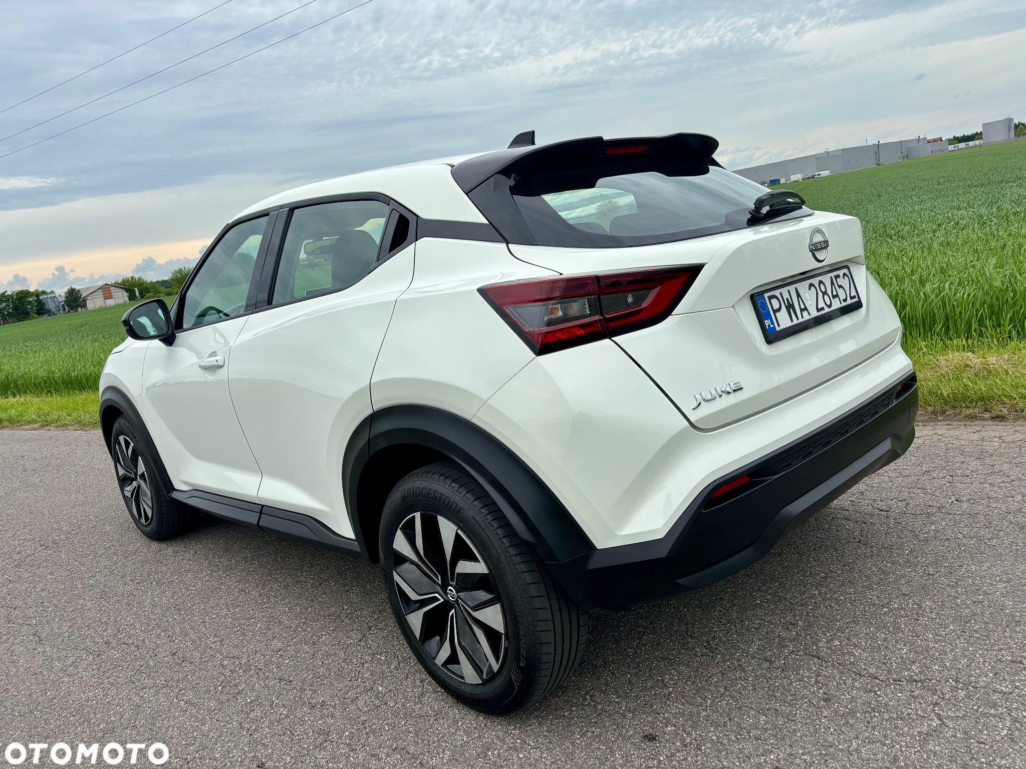 Nissan Juke 1.0 DIG-T Tekna - 3
