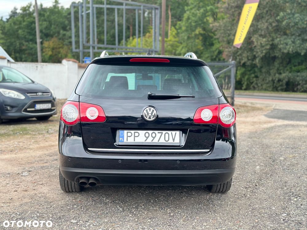 Volkswagen Passat 2.0 TDI Individual - 6