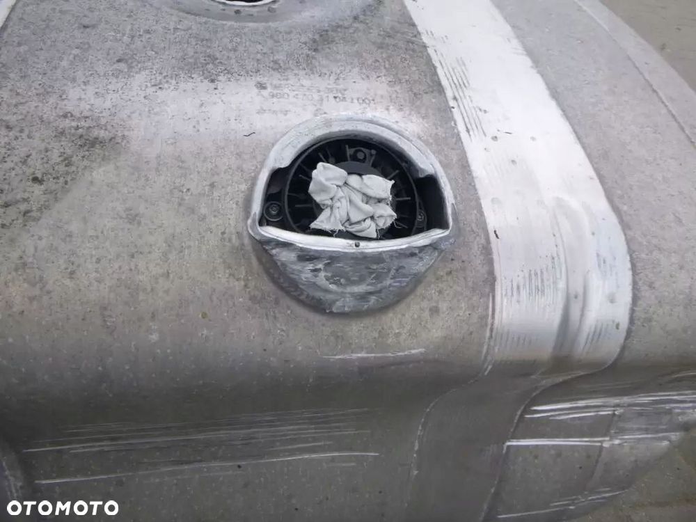 Mercedes Actros Zbiornik Paliwa A9604703104 - 3