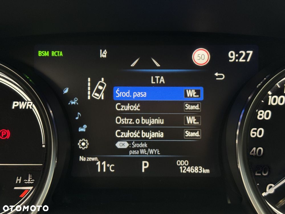 Toyota Camry - 33