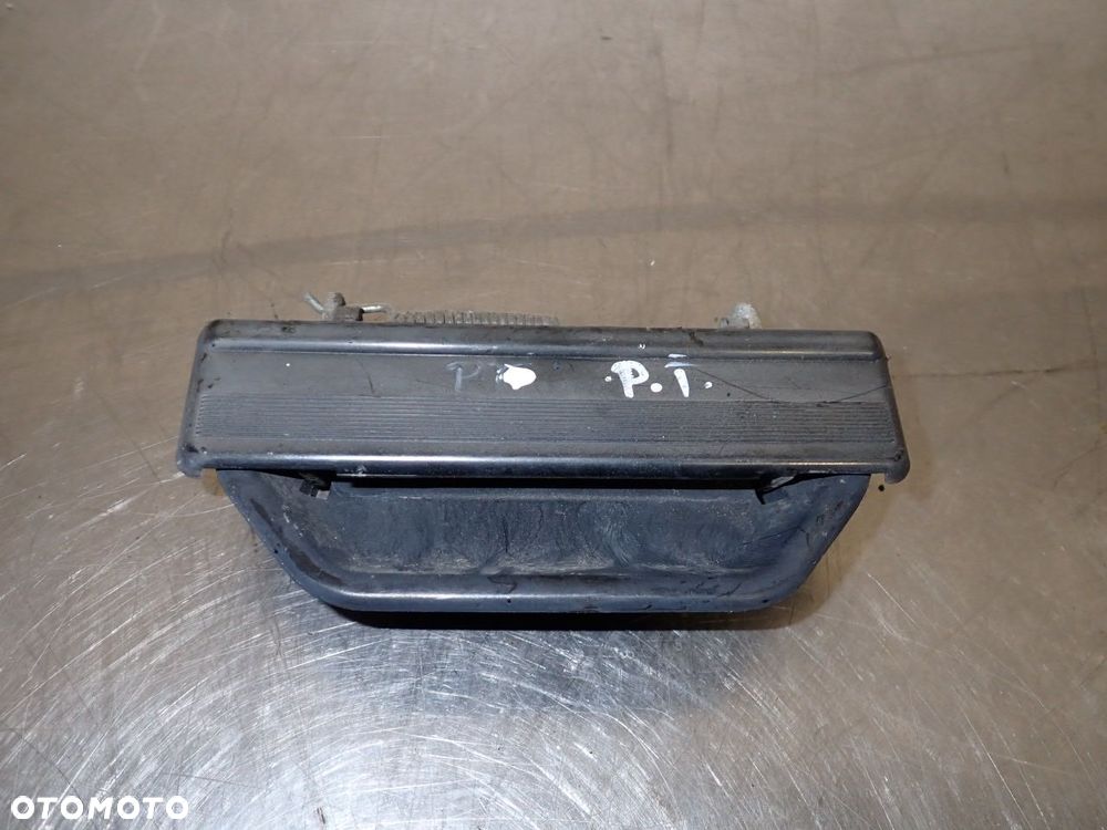 KLAMKA PRAWA TYLNA ZEWNĘTRZNA SKODA FAVORIT - 1