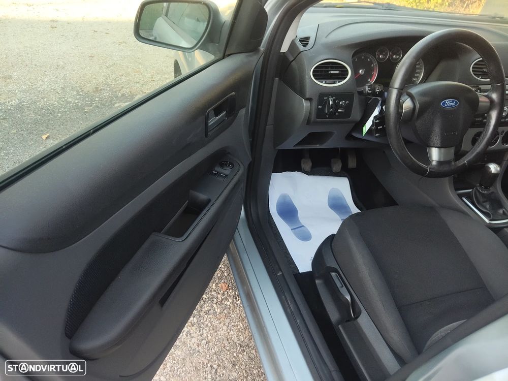 Ford Focus SW 1.4 Connection - 8