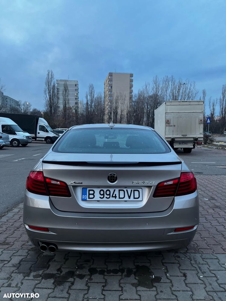 BMW Seria 5 525d xDrive - 5