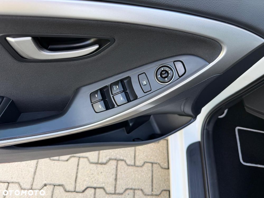 Hyundai i30 - 14