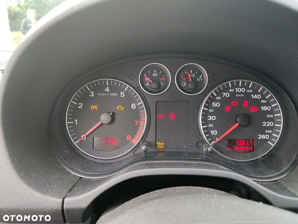 Audi A3 Sportback 1.6 Ambiente - 6