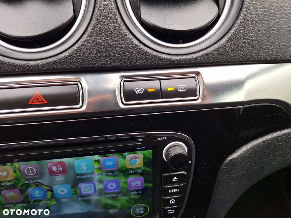 Ford S-Max 2.0 TDCi DPF Titanium X - 14