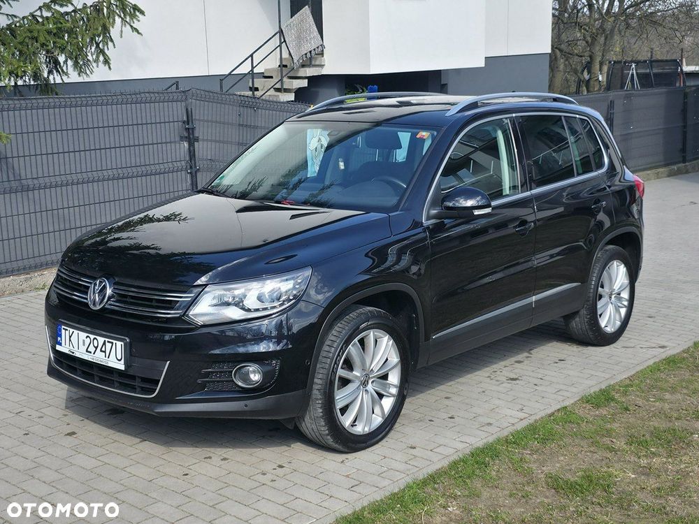 Volkswagen Tiguan - 1