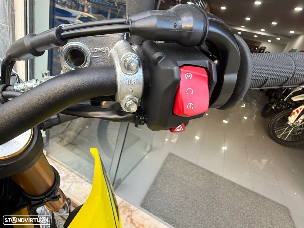 Suzuki DR -Z 4S MOTO SERVIÇO !! DESDE 118€ Mês - 35