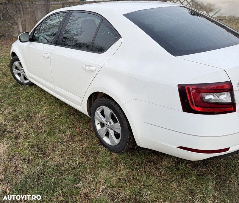 Skoda Octavia - 4