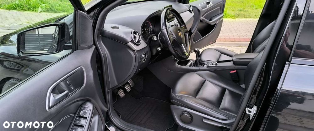 Mercedes-Benz Klasa B 200 CDI (BlueEFFICIENCY) - 24