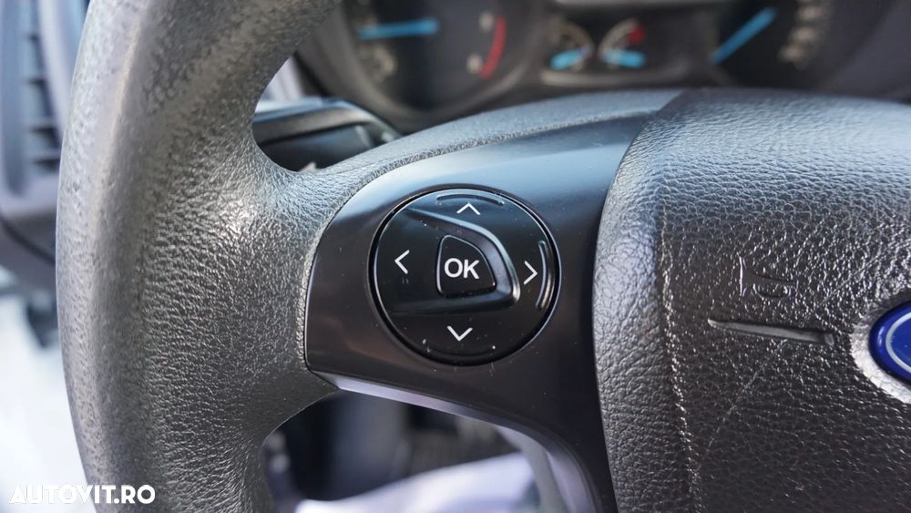 Ford Transit Connect - 19