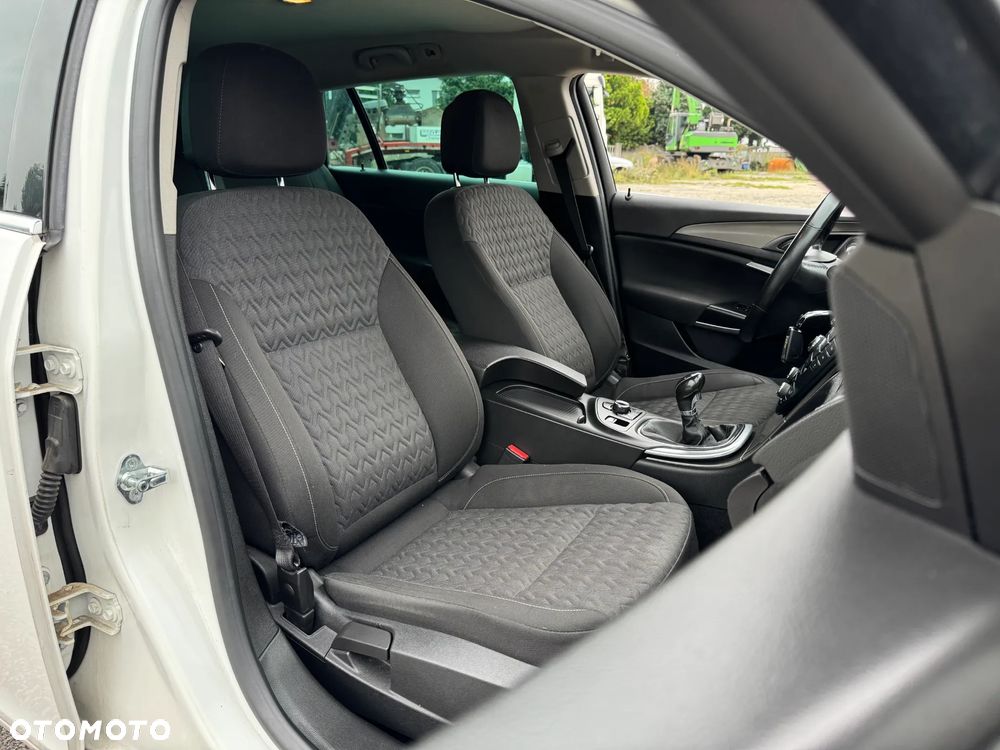 Opel Insignia 2.0 CDTI Sports Tourer Design Edition - 29