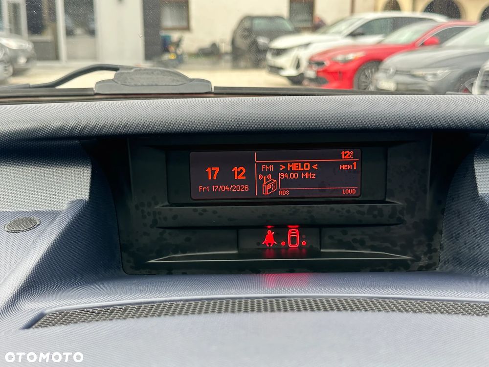 Peugeot 1007 - 18