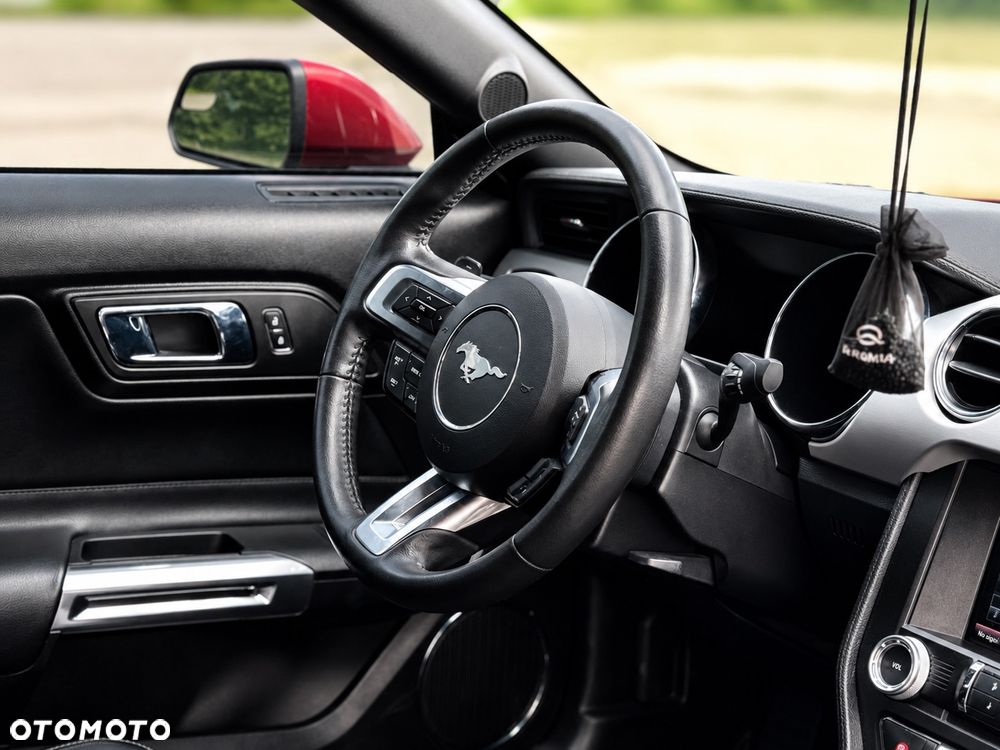 Ford Mustang - 17