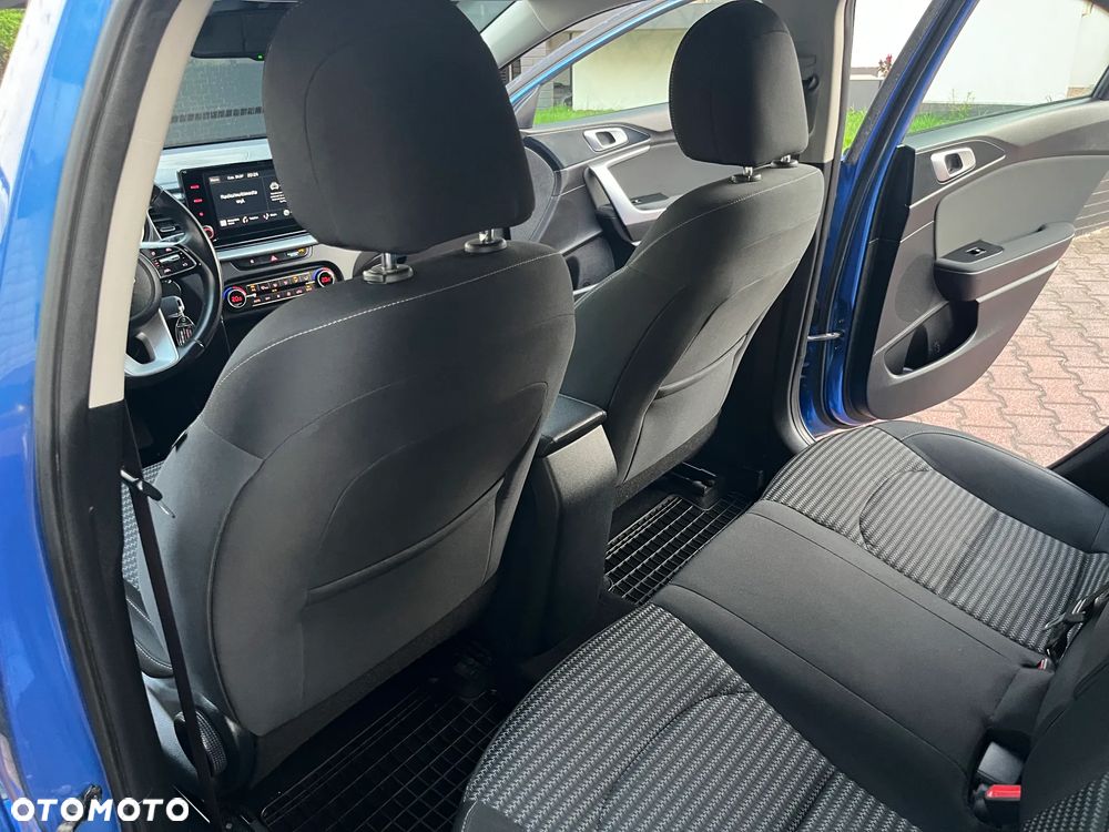 Kia Ceed 1.5 T-GDI M - 21