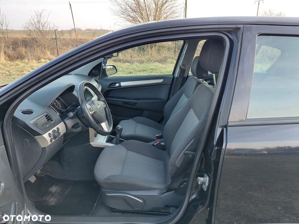 Opel Astra - 8
