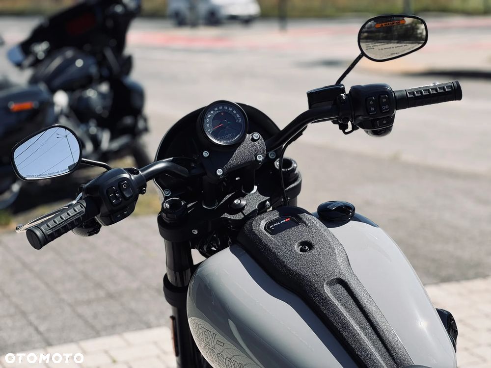 Harley-Davidson Softail Low Rider - 13