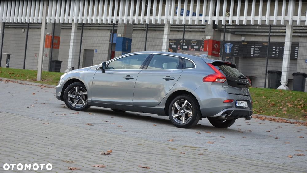 Volvo V40 D2 Drive-E R-Design Kinetic - 6