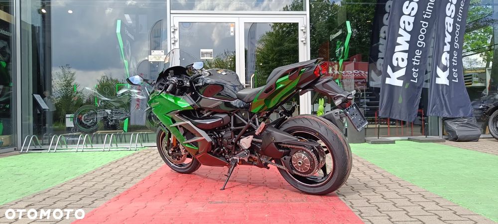 Kawasaki H2 - 6
