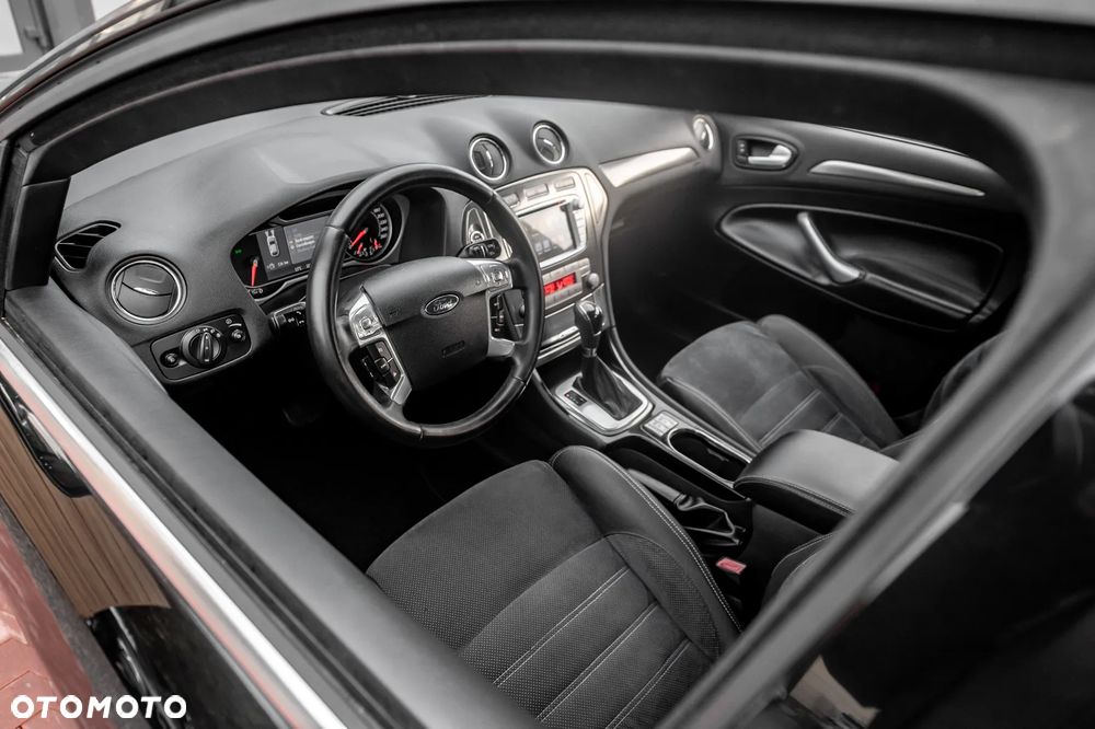 Ford Mondeo 2.3 Titanium - 18