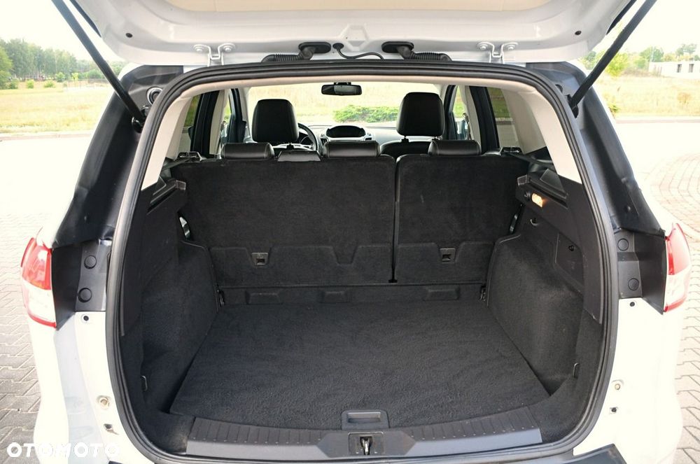Ford Kuga - 21