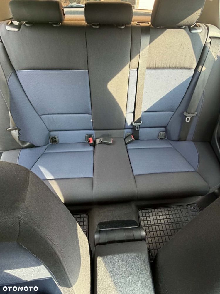 BMW Seria 1 118i - 12