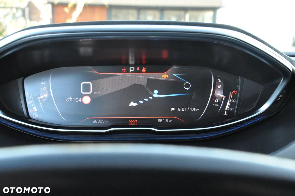 Peugeot 5008 1.2 PureTech Allure S&S EAT8 - 21