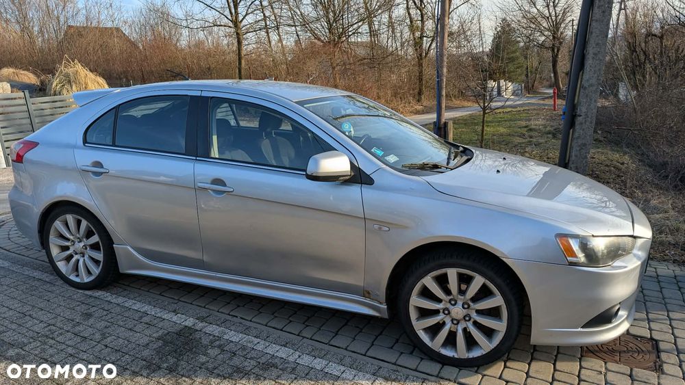 Mitsubishi Lancer 1.8 Invite - 2