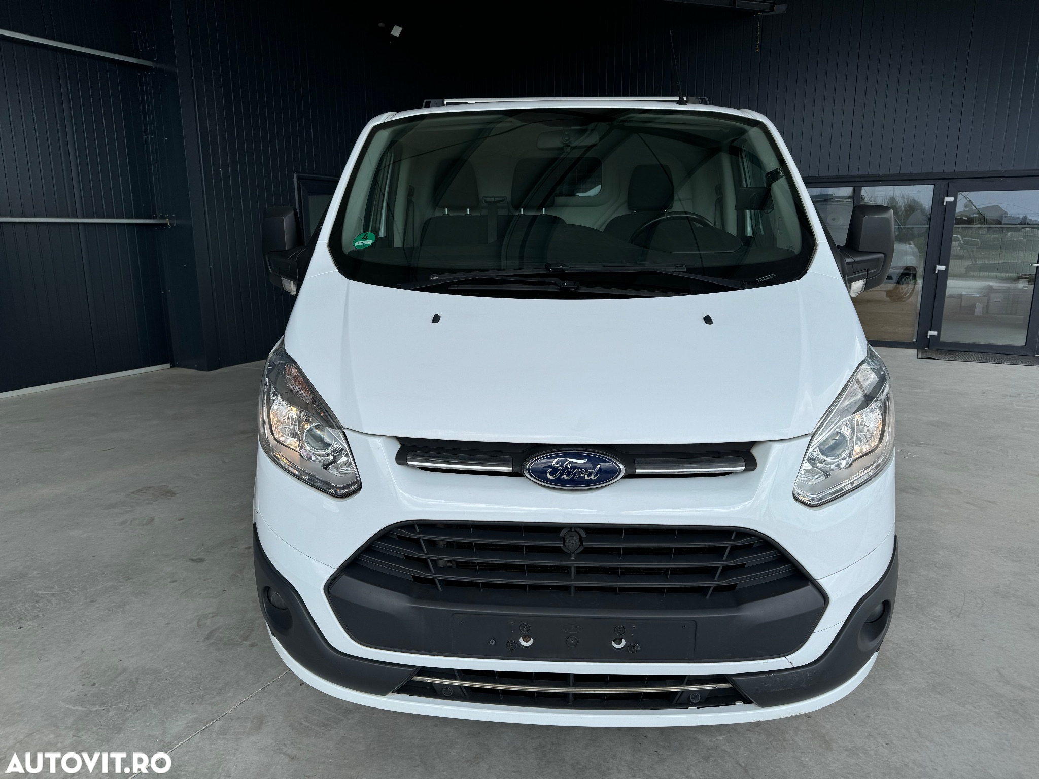 Ford Transit Custom - 11