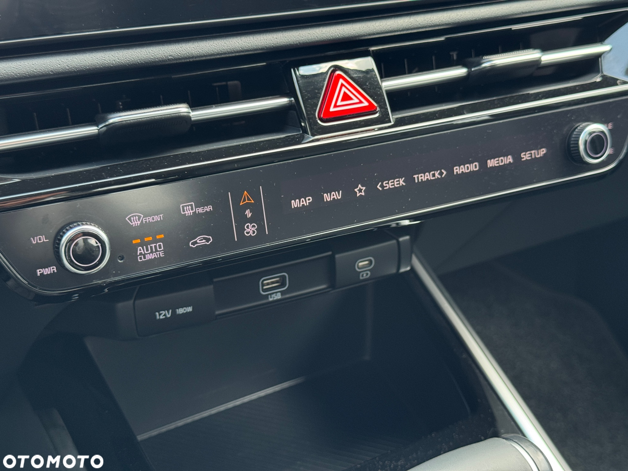 Kia Niro - 28