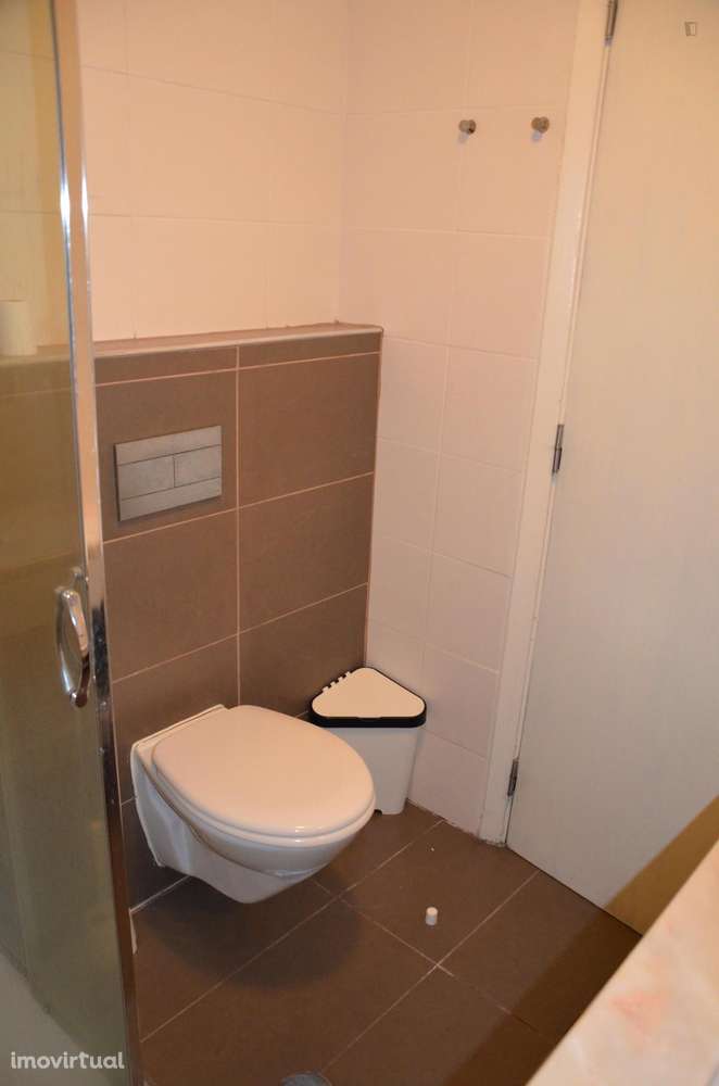 Quarto - localizado em Cidral Coimbra - Grande imagem: 4/25