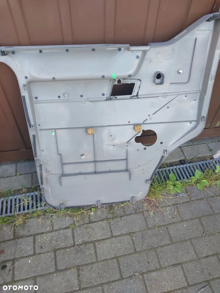 Boczek vw t4 prawy uszkodzony - 3