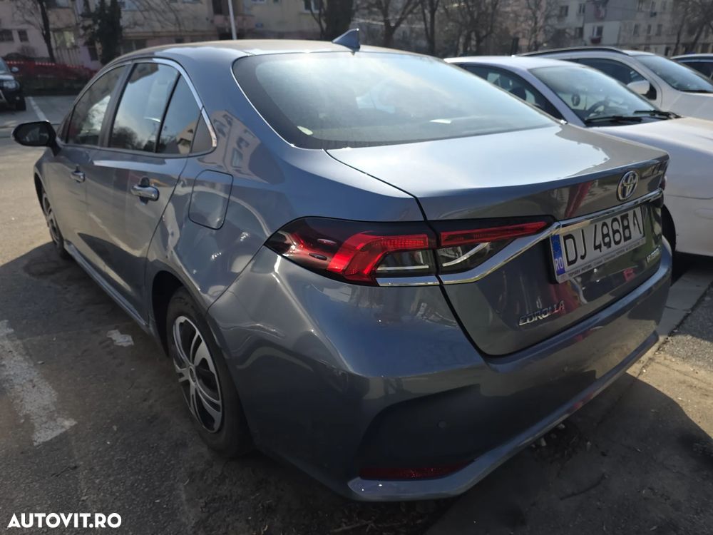 Toyota Corolla 1.8 HSD Business Plus - 4