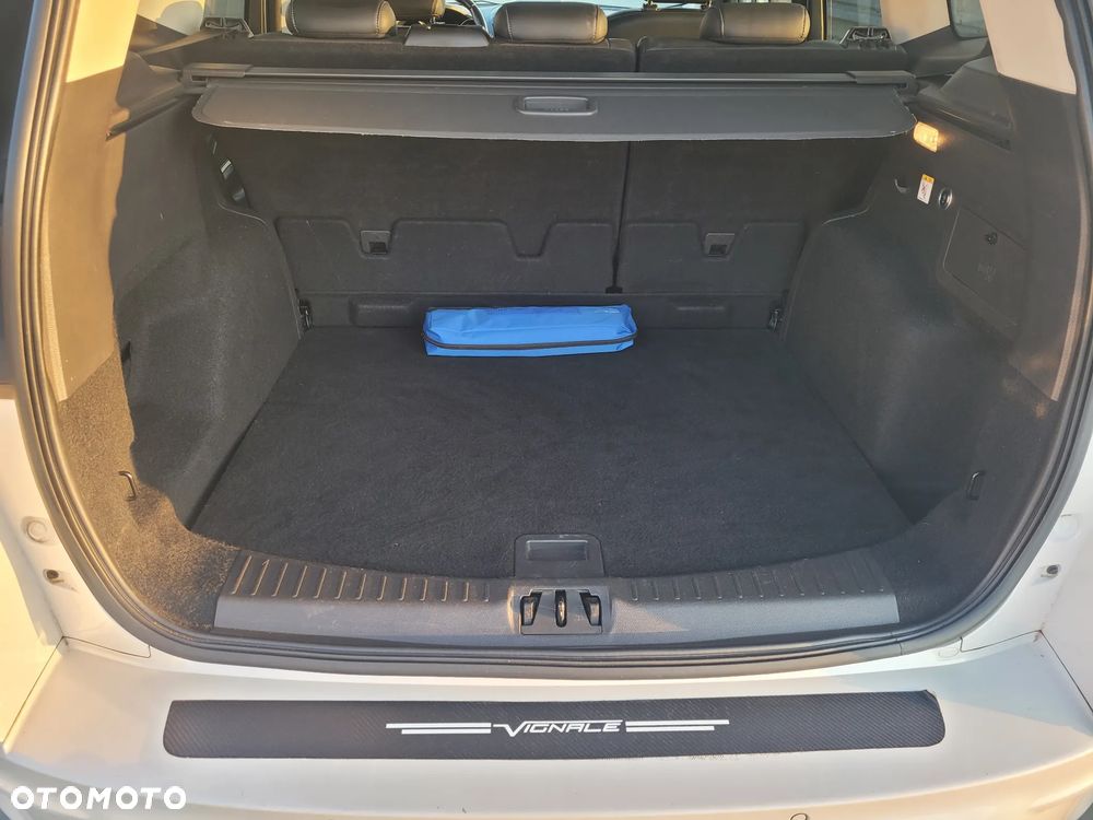 Ford Kuga - 28