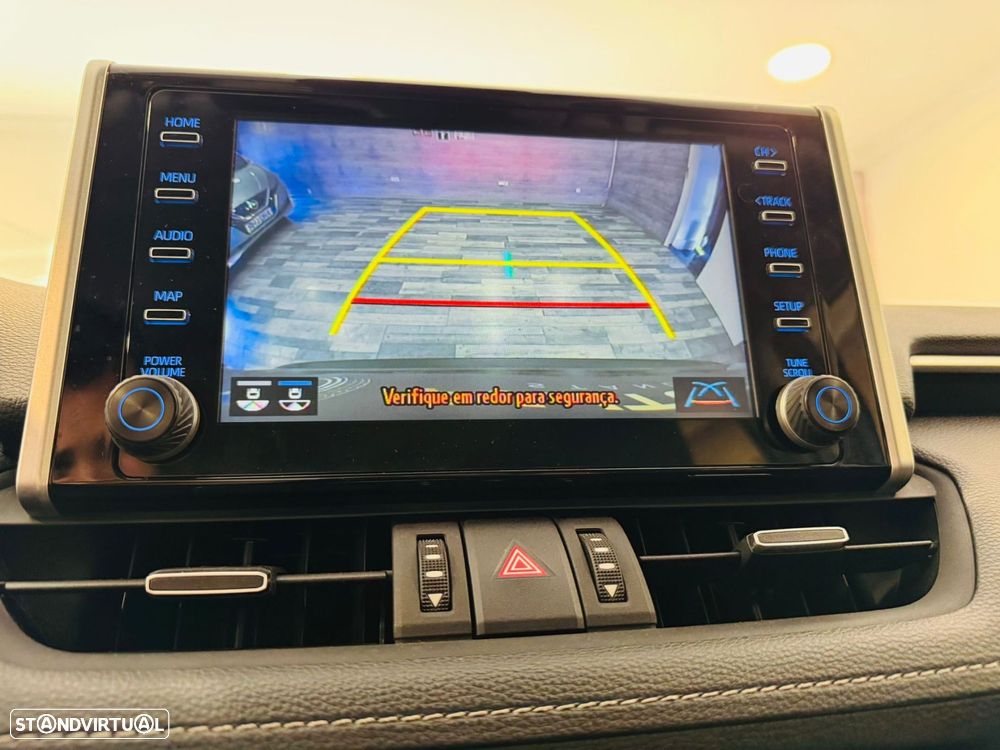 Toyota RAV4 2.5 HDF Comfort - 14