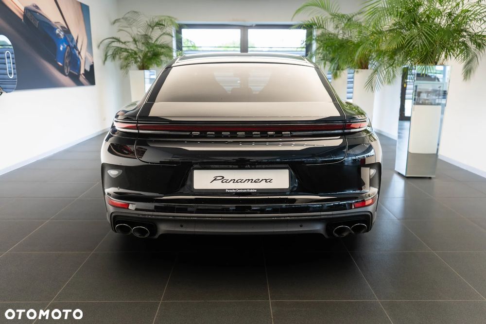 Porsche Panamera 4 - 8