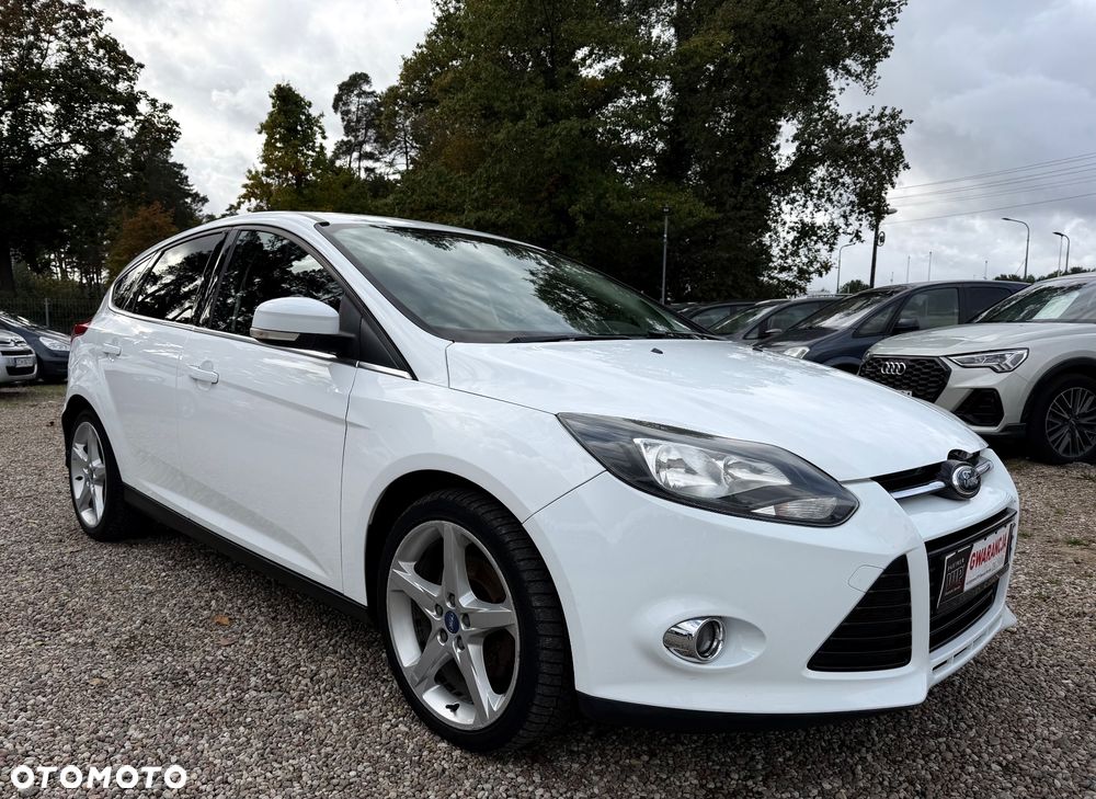 Ford Focus 2012 photo 2