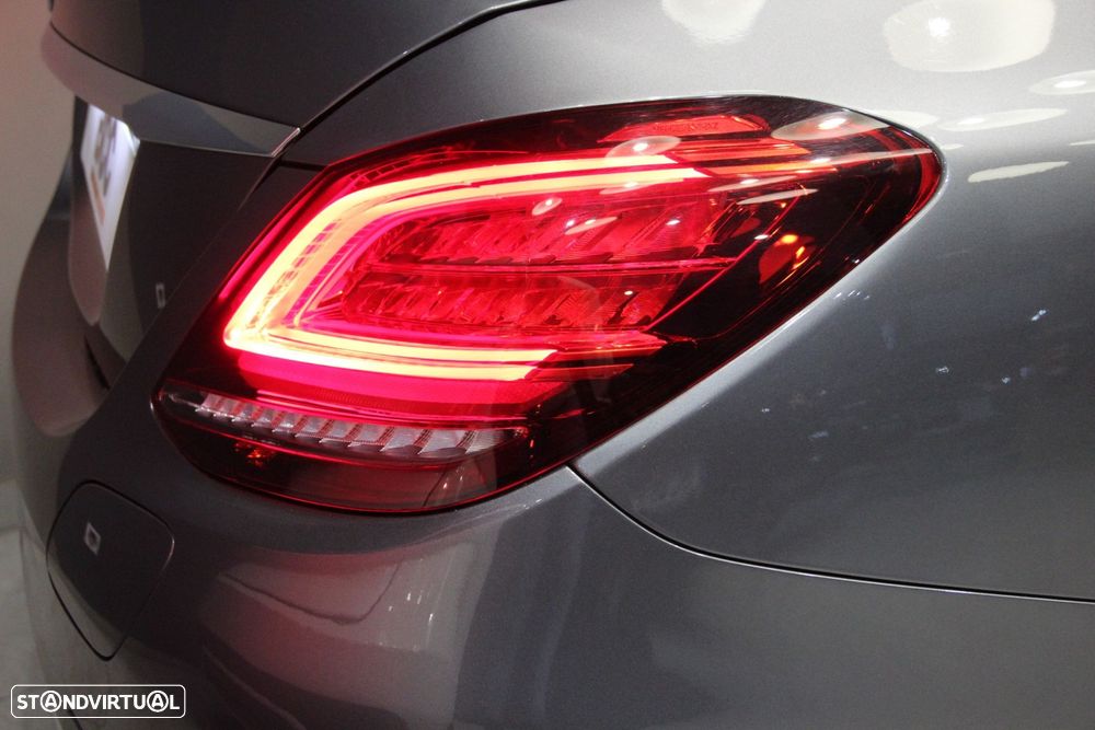 Mercedes-Benz C 300 de AMG Line - 15