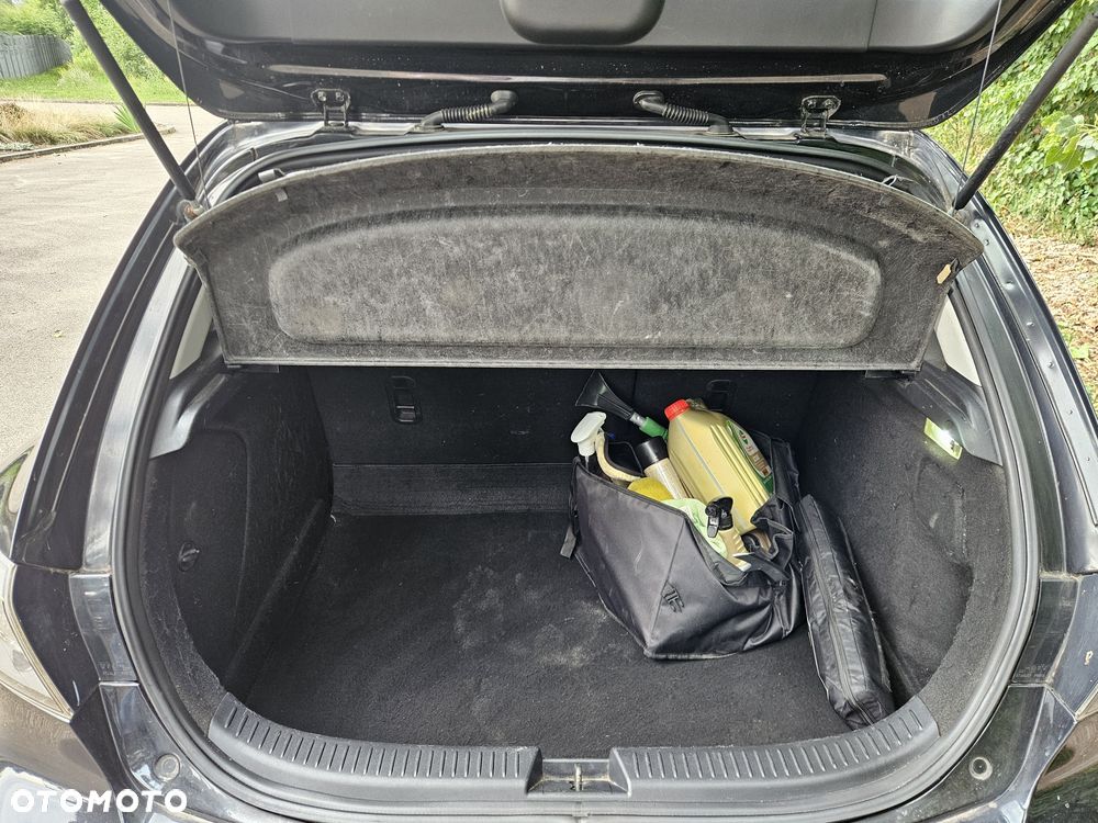 Mazda 3 - 8