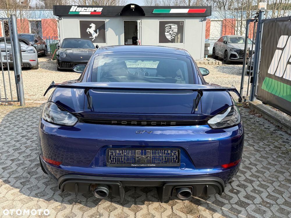 Porsche 718 Cayman GT4 PDK - 7